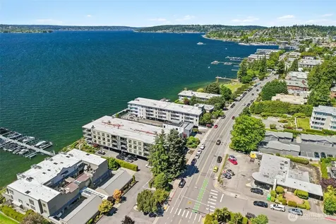 6421 Lake Washington Boulevard NE Kirkland WA 98033