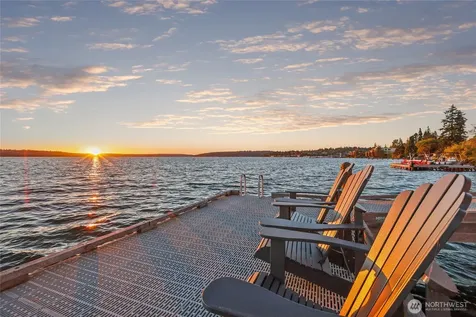 6421 Lake Washington Boulevard NE Kirkland WA 98033