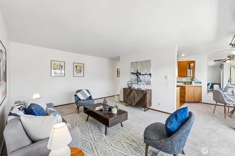 6421 Lake Washington Boulevard NE Kirkland WA 98033