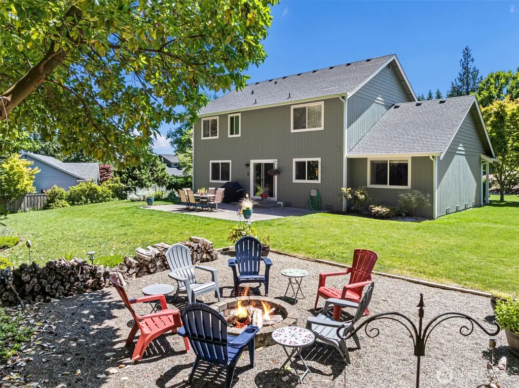 1109 139th Street NW Gig Harbor WA 98332