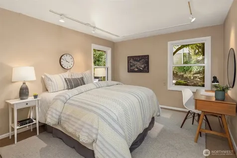 4529 E Laurel Drive NE Seattle WA 98105