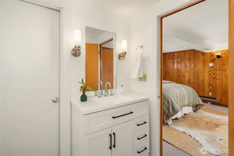 4529 E Laurel Drive NE Seattle WA 98105