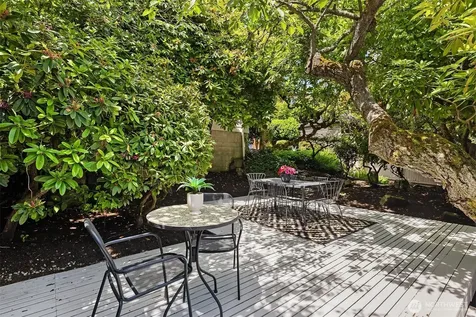 4529 E Laurel Drive NE Seattle WA 98105