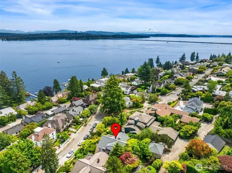 4529 E Laurel Drive NE Seattle WA 98105
