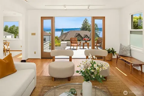 4529 E Laurel Drive NE Seattle WA 98105