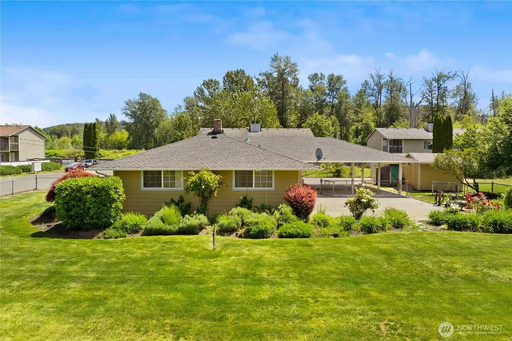 426 4th Avenue SE Pacific WA 98047