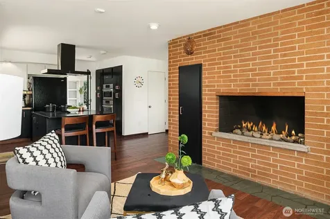 5757 64th Avenue NE Seattle WA 98105