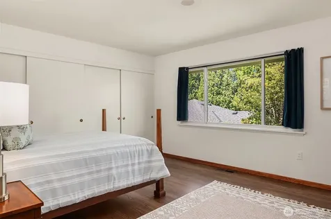 5757 64th Avenue NE Seattle WA 98105
