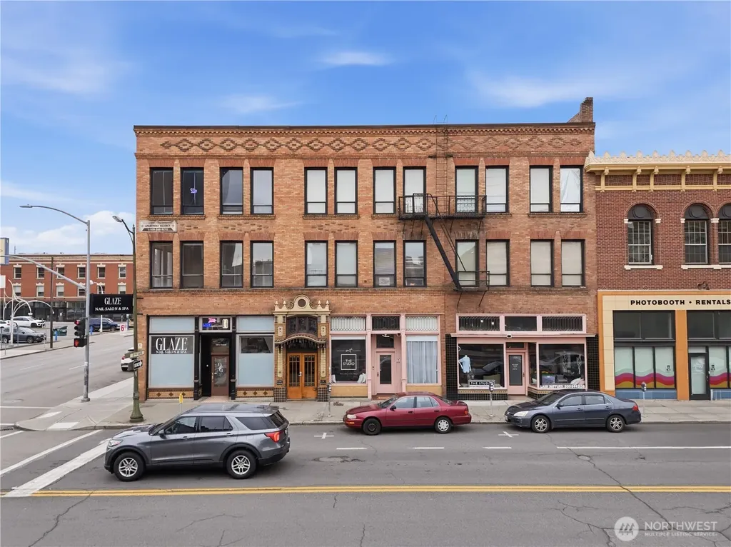 176 S Howard Street Spokane WA 99201