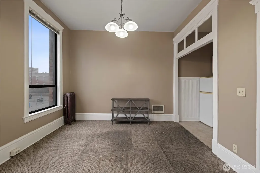 176 S Howard Street Spokane WA 99201