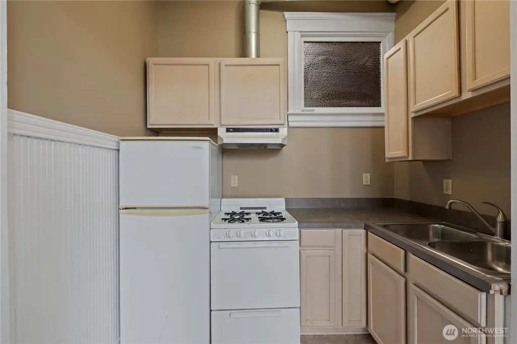 176 S Howard Street Spokane WA 99201