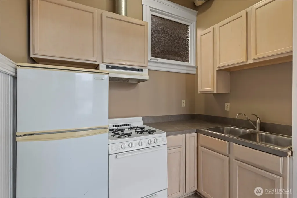 176 S Howard Street Spokane WA 99201