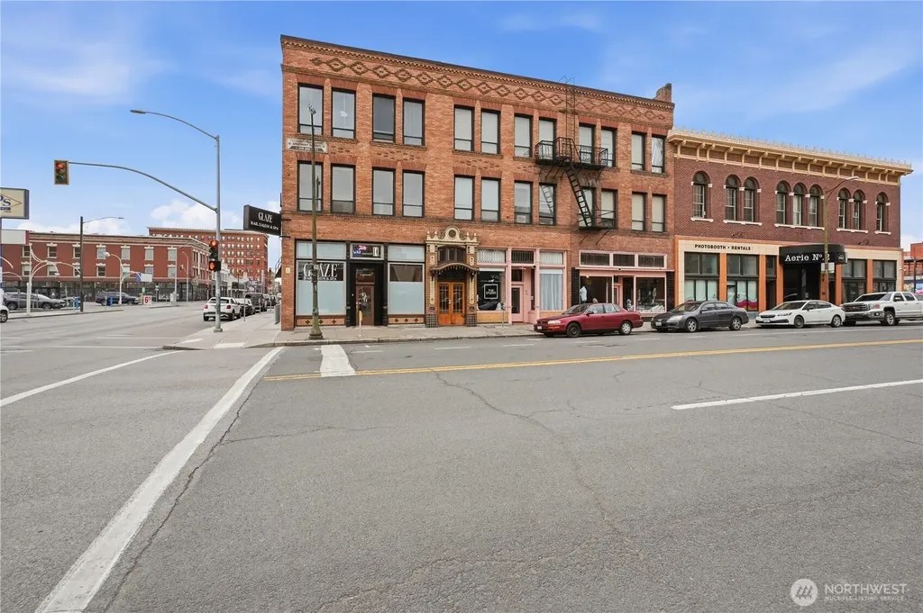 176 S Howard Street Spokane WA 99201