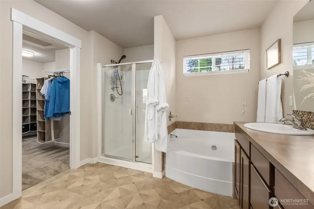 26832 223rd Lane SE Maple Valley WA 98038