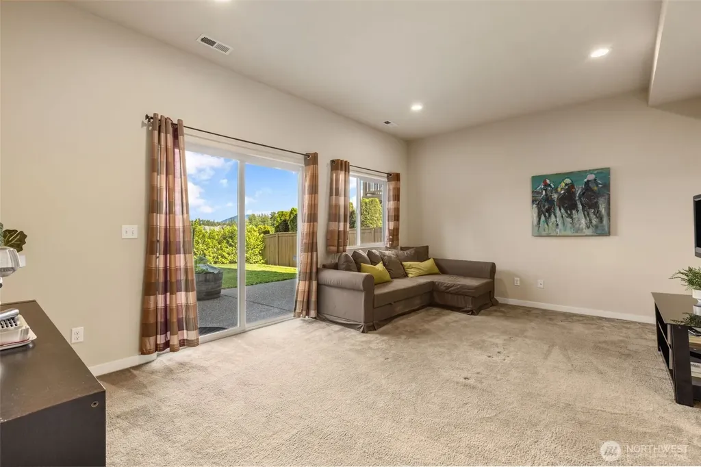 26832 223rd Lane SE Maple Valley WA 98038