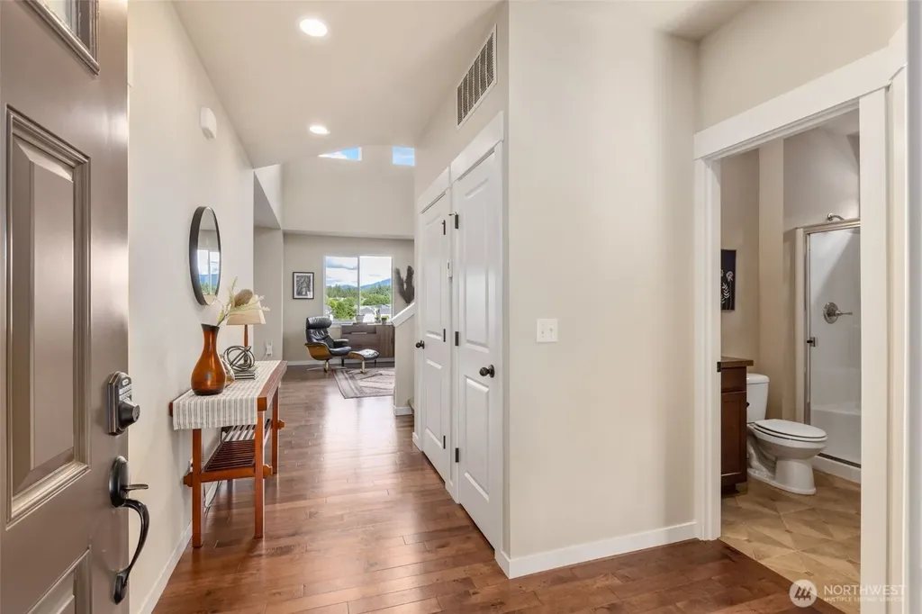 26832 223rd Lane SE Maple Valley WA 98038