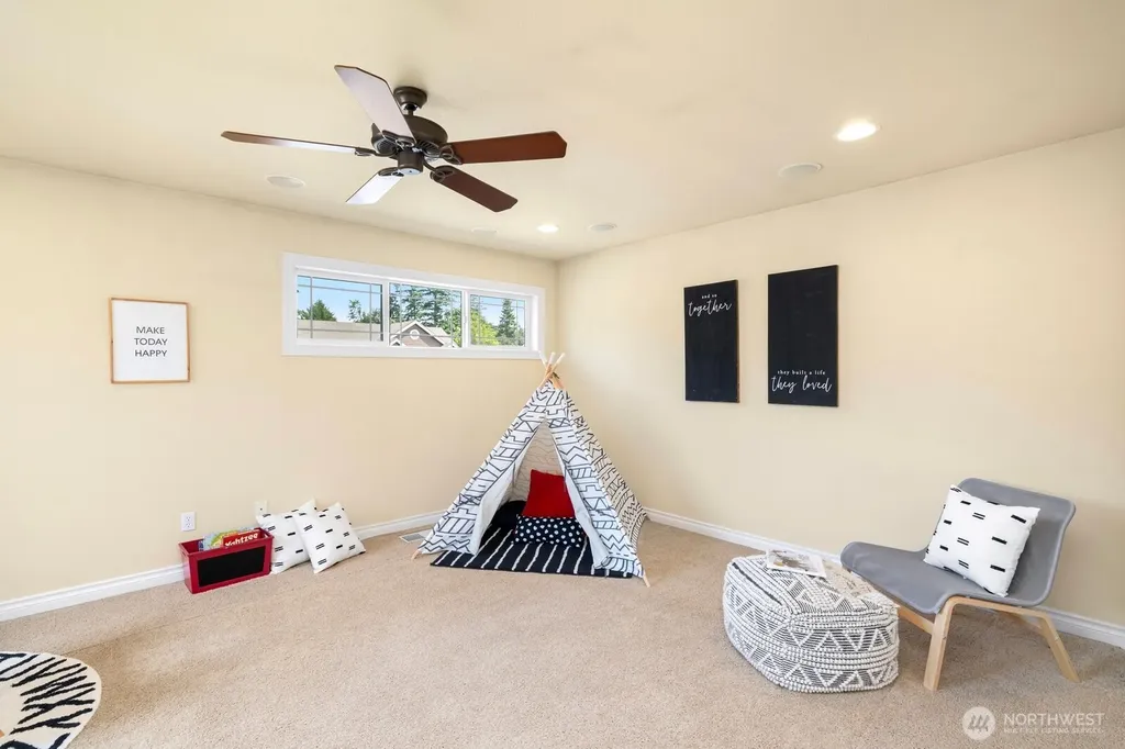21908 26th Street E Lake Tapps WA 98391