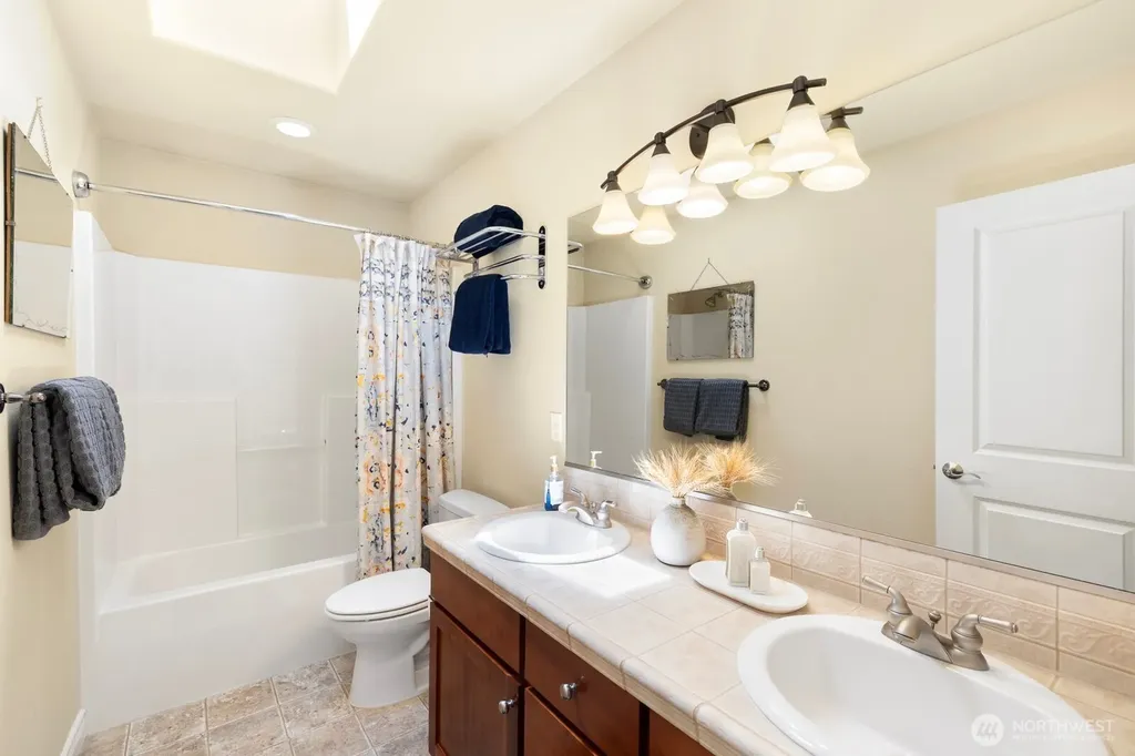 21908 26th Street E Lake Tapps WA 98391