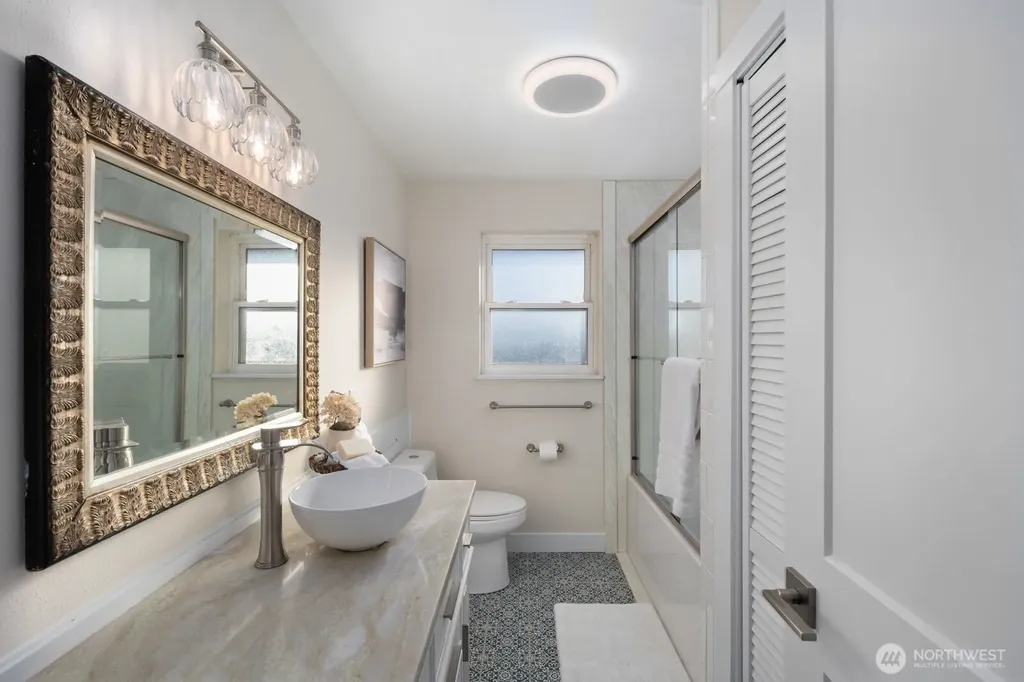 10702 Douglas Drive SW Lakewood WA 98499