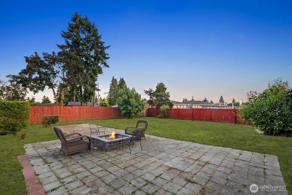 10702 Douglas Drive SW Lakewood WA 98499