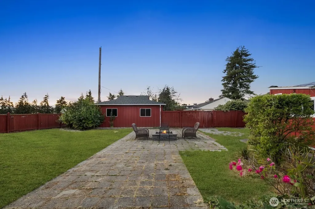 10702 Douglas Drive SW Lakewood WA 98499