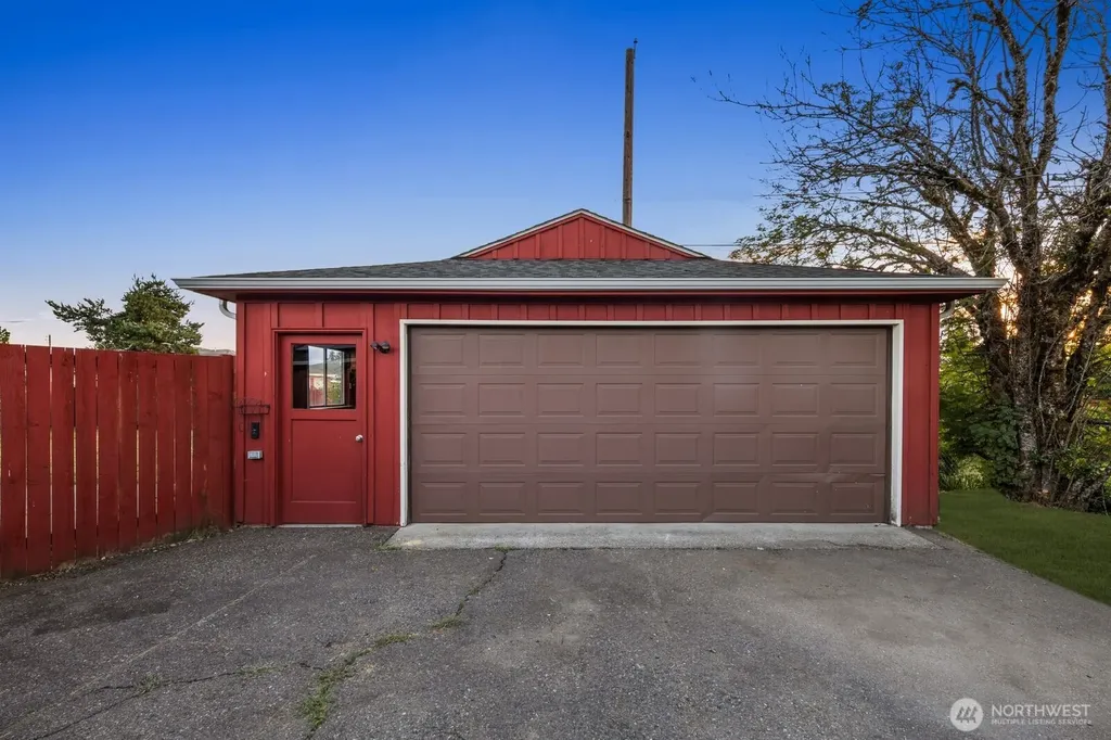 10702 Douglas Drive SW Lakewood WA 98499