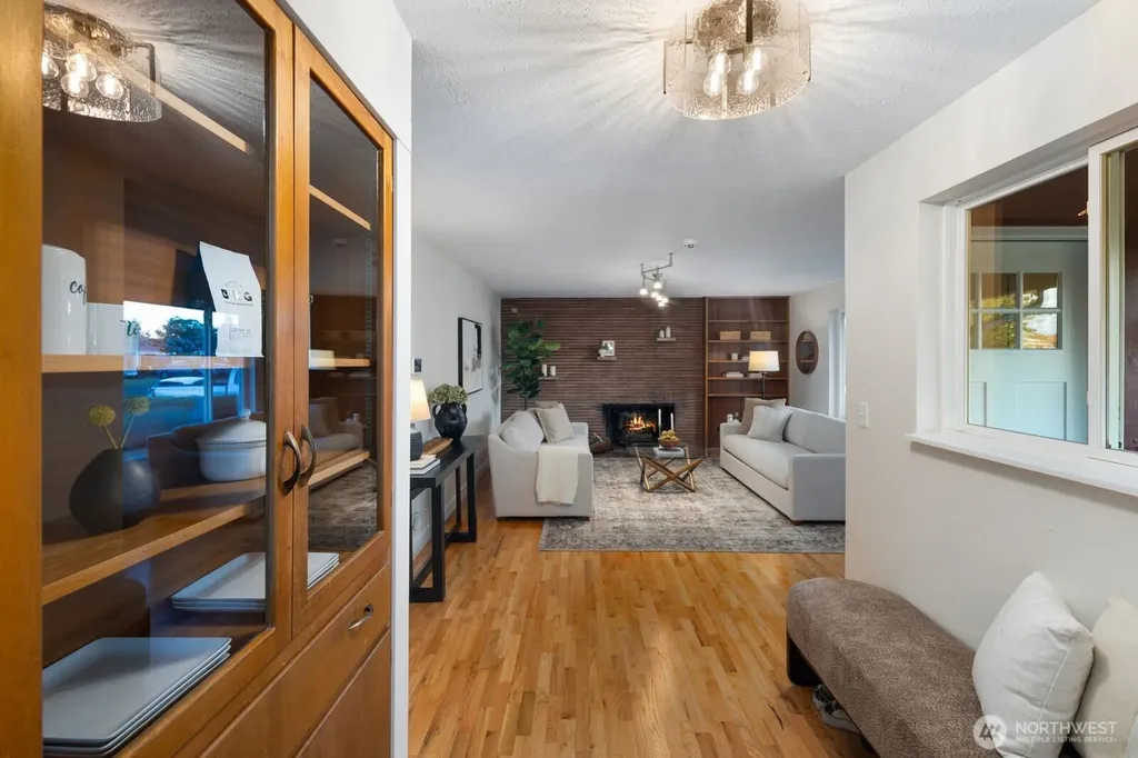 10702 Douglas Drive SW Lakewood WA 98499