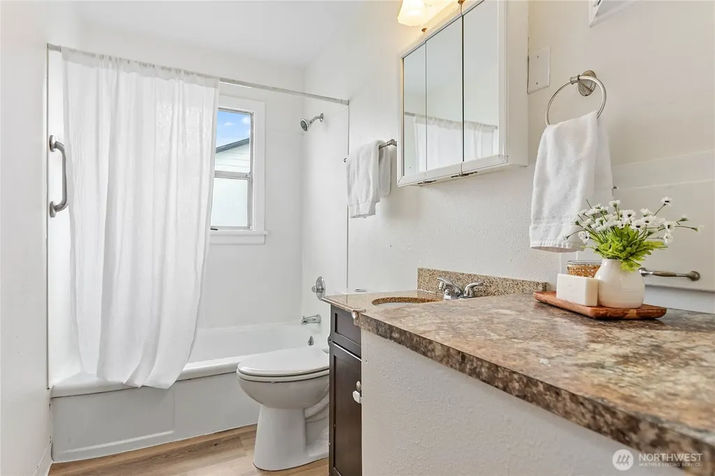1909 Cleveland Avenue Mount Vernon WA 98273