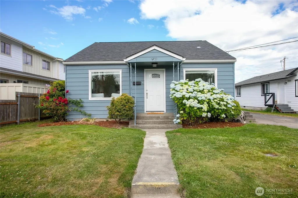 1909 Cleveland Avenue Mount Vernon WA 98273