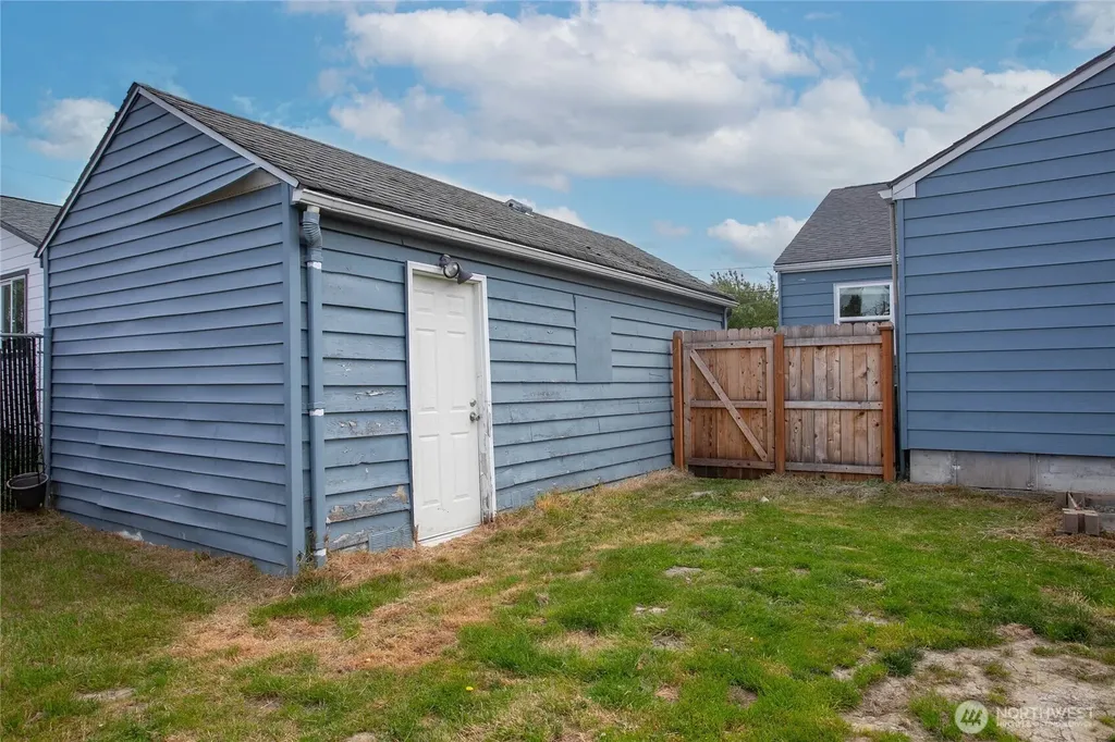 1909 Cleveland Avenue Mount Vernon WA 98273