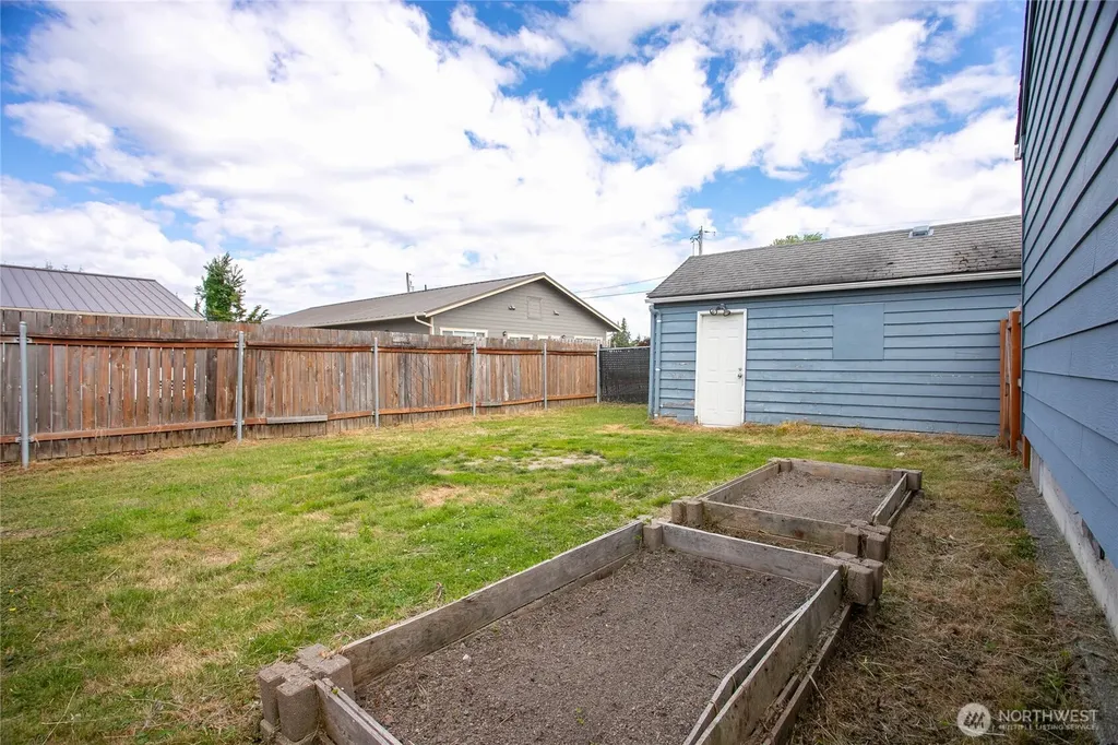 1909 Cleveland Avenue Mount Vernon WA 98273