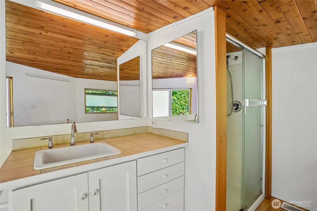3134 SW 172nd Street Burien WA 98166