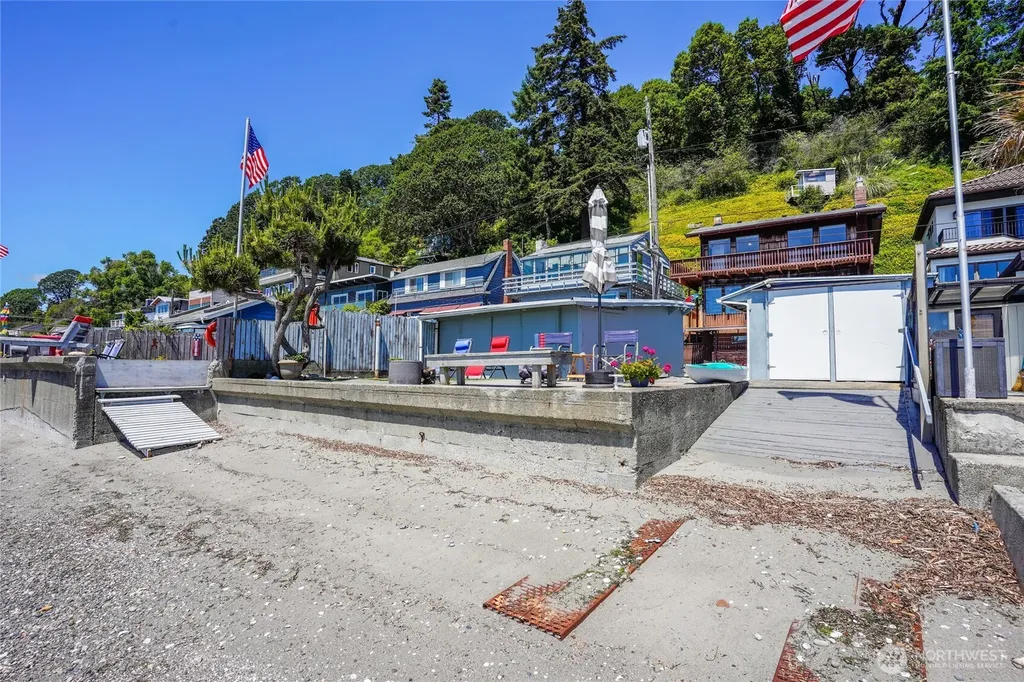 3134 SW 172nd Street Burien WA 98166