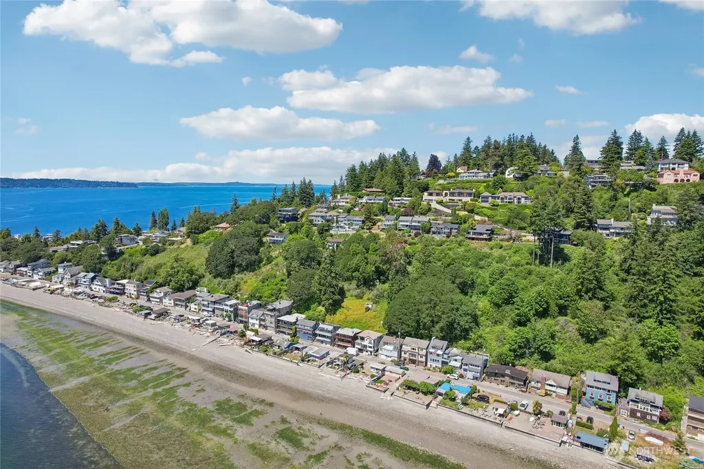 3134 SW 172nd Street Burien WA 98166