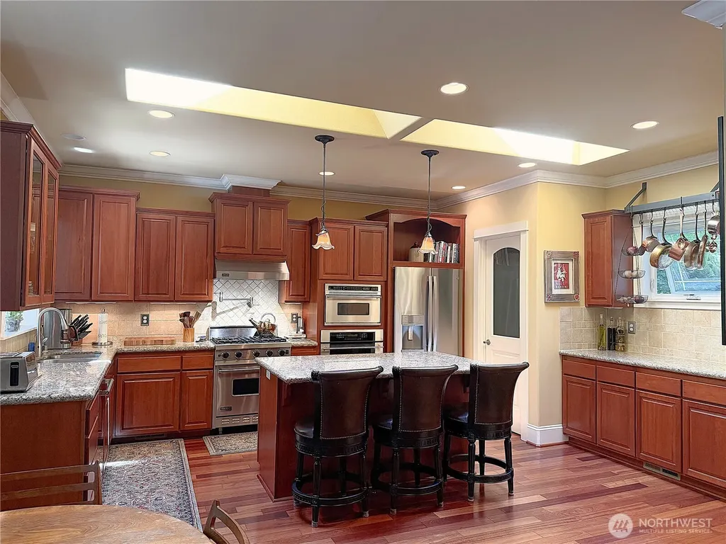 18210 Homeview Drive Edmonds WA 98026