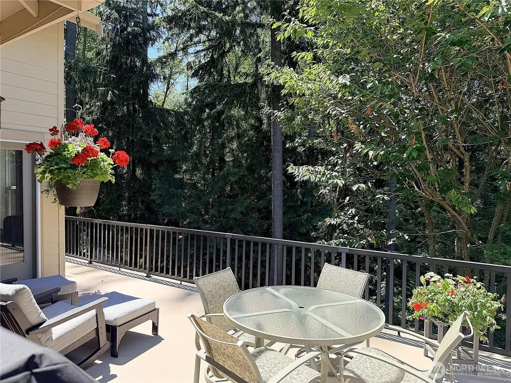 18210 Homeview Drive Edmonds WA 98026