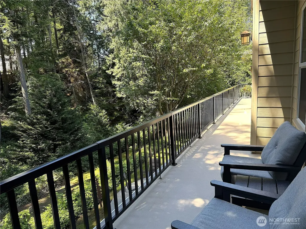 18210 Homeview Drive Edmonds WA 98026