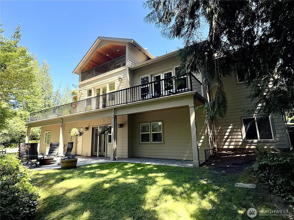 18210 Homeview Drive Edmonds WA 98026