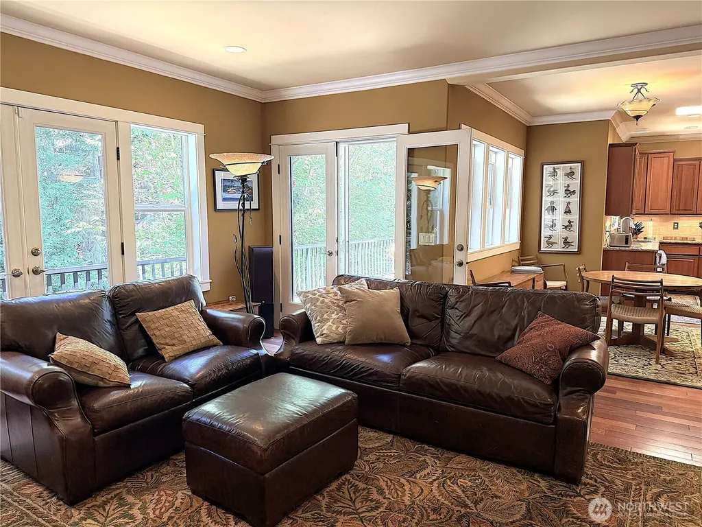 18210 Homeview Drive Edmonds WA 98026