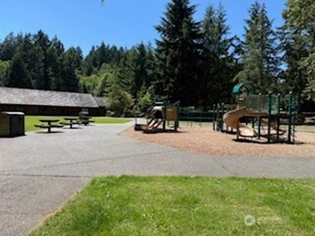 1307 NW Slate Lane Silverdale WA 98383