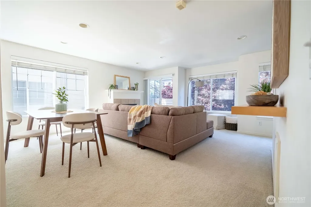 8520 Midvale Avenue N Seattle WA 98103