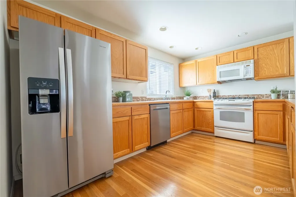 8520 Midvale Avenue N Seattle WA 98103