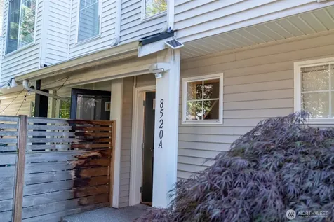8520 Midvale Avenue N Seattle WA 98103