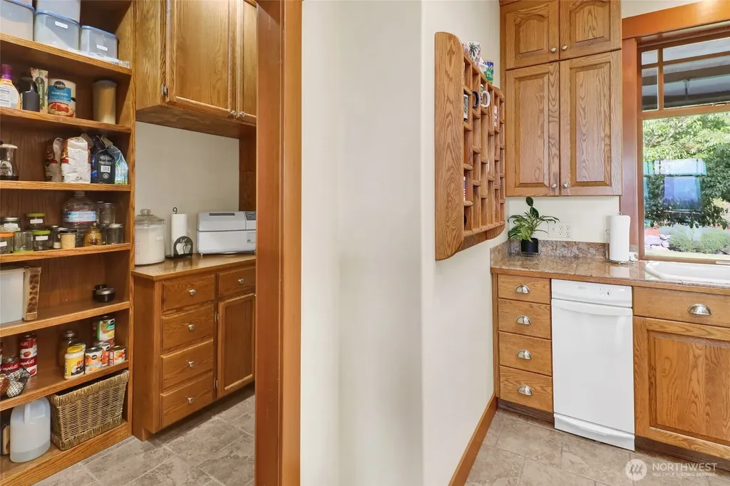 18077 Fox Hollow Lane Bow WA 98232