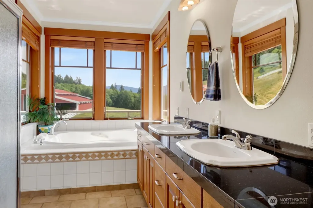 18077 Fox Hollow Lane Bow WA 98232