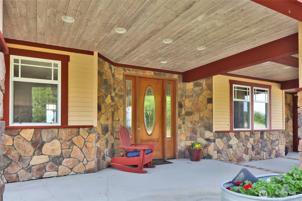 18077 Fox Hollow Lane Bow WA 98232