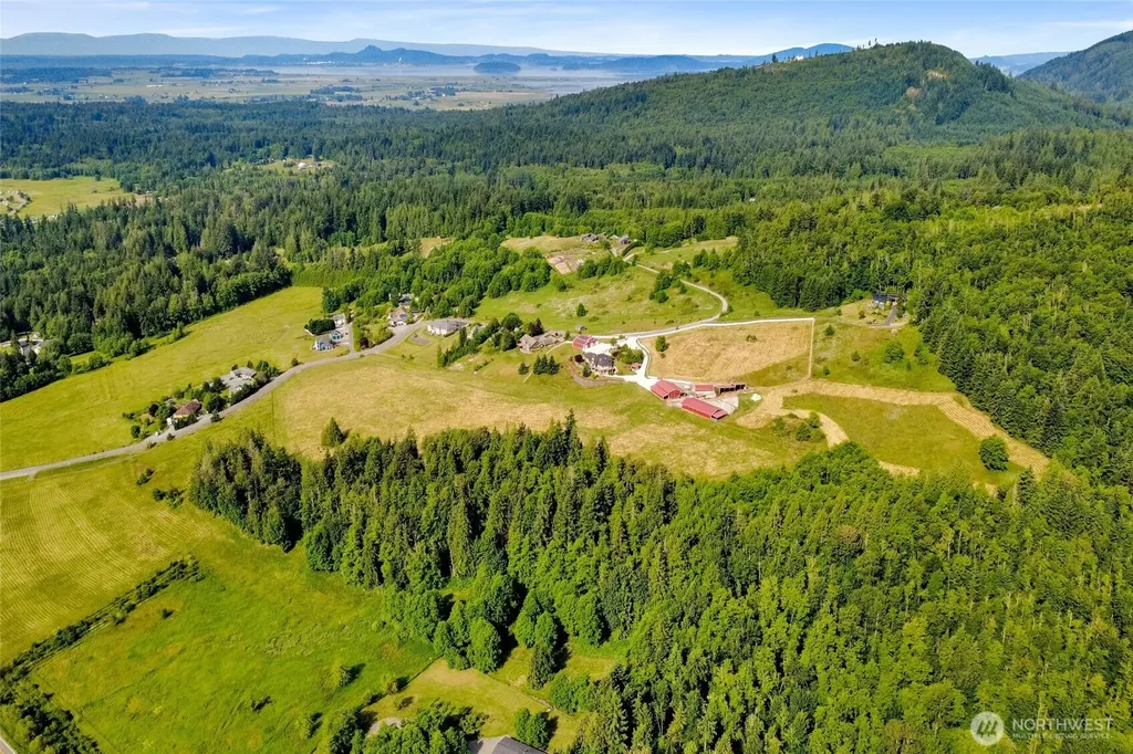 18077 Fox Hollow Lane Bow WA 98232