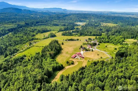 18077 Fox Hollow Lane Bow WA 98232