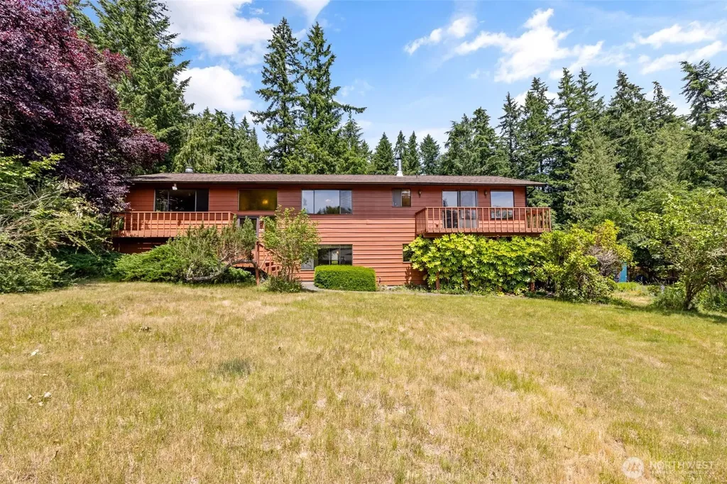 5359 Ruby Place NE Bainbridge Island WA 98110