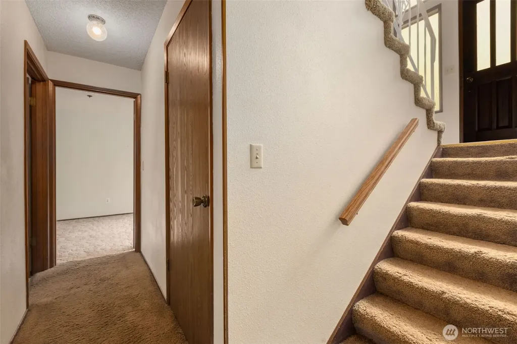 5359 Ruby Place NE Bainbridge Island WA 98110